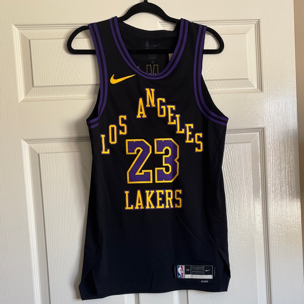 Nike Black and Purple Dri-FIT Jersey
